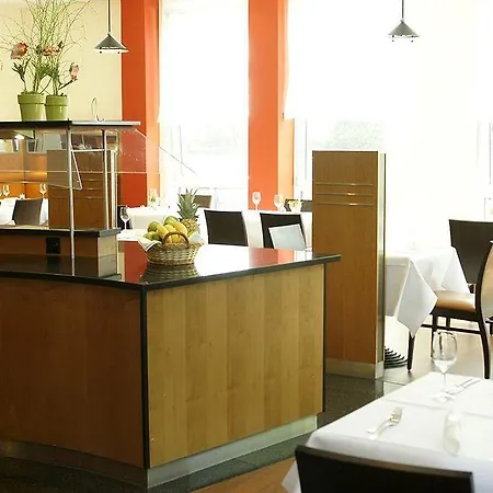 Intercityhotel 4*