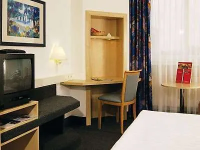 فندق إنترسيتي 4*